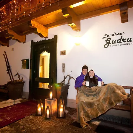 Gudrun Tux